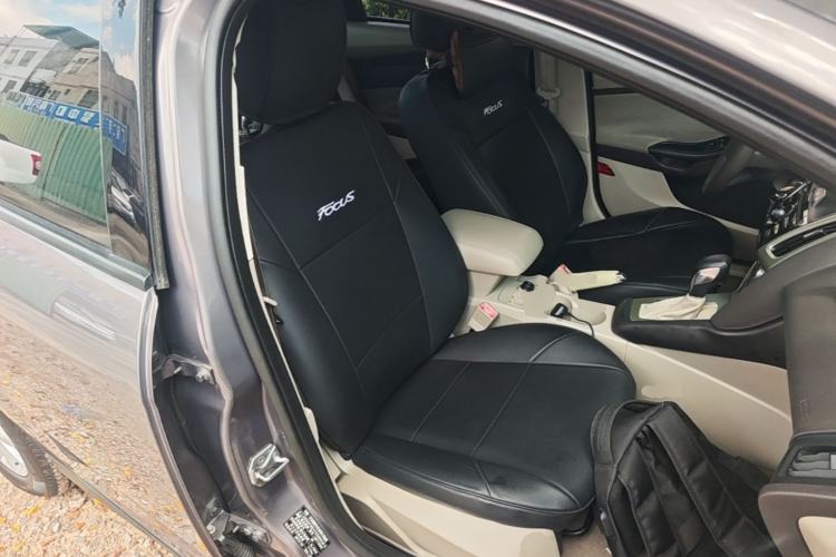 Used Ford Focus 2012 Sedan 1.6L Automatic Comfort Model Right Front Seat