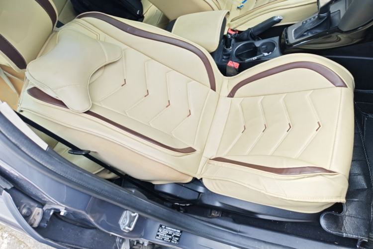 Used Ford Focus 2012 Sedan 1.6L Automatic Fashion Edition Right Front Seat