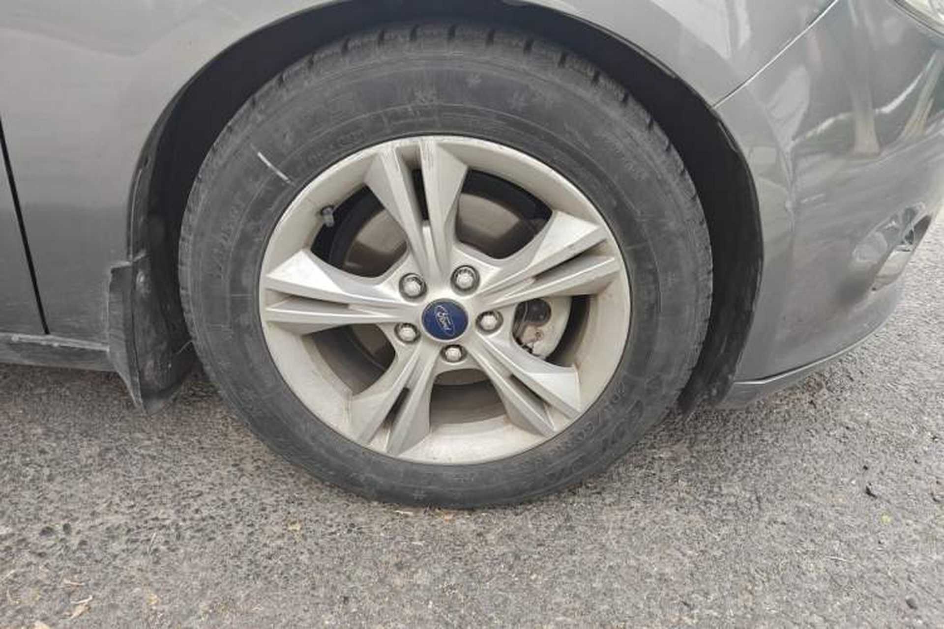Used Ford Focus 2012 Hatchback 1.6L Manual Fashion Edition Right Front Wheel Hub