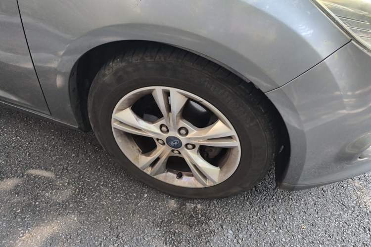 Used Ford Focus 2012 Hatchback 1.6L Manual Fashion Edition Right Front Wheel Hub