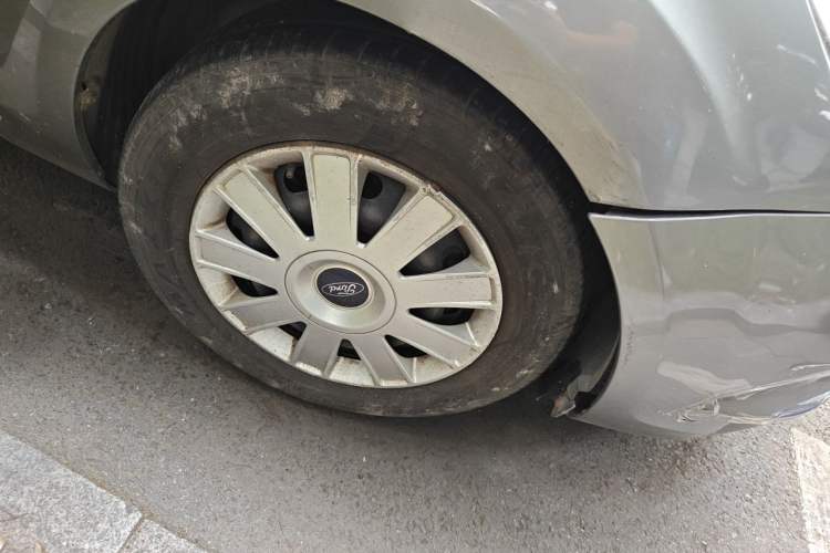 Used Ford Focus 2012 Sedan Classic 1.8L Manual Base Model Right Front Wheel Hub