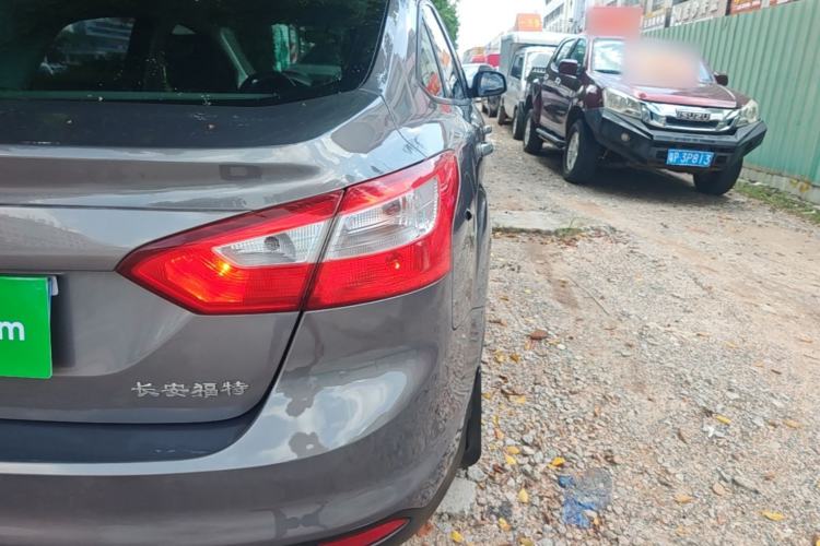 Used Ford Focus 2012 Sedan 1.6L Automatic Comfort Model Right Rear Taillight