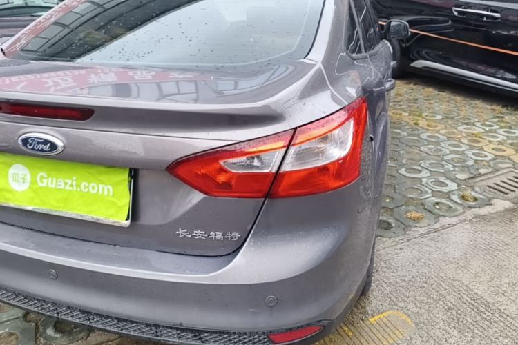 Used Ford Focus 2012 Sedan 1.6L Manual Fashion Edition Right Rear Taillight
