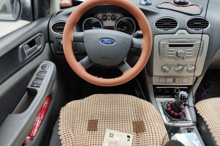 Used Ford Focus 2012 Hatchback Classic 1.8L Manual Base Model Steering Wheel
