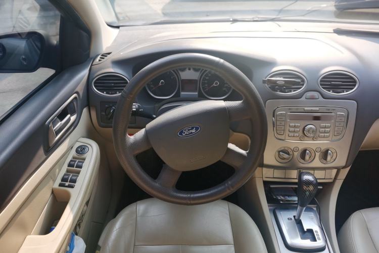 Used Ford Focus 2012 Hatchback Classic 1.8L Automatic Fashion Edition Steering Wheel