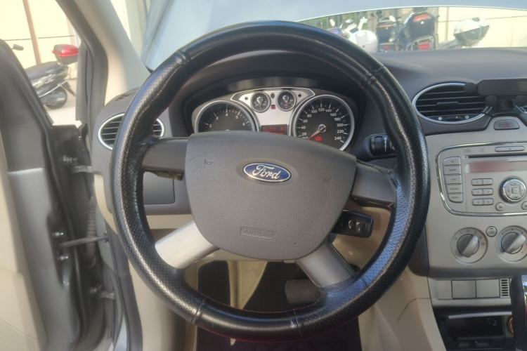 Used Ford Focus 2012 Hatchback Classic 1.8L Automatic Fashion Edition Steering Wheel