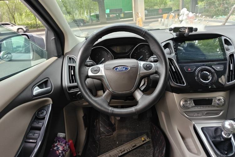 Used Ford Focus 2012 Hatchback 1.6L Manual Fashion Edition Steering Wheel