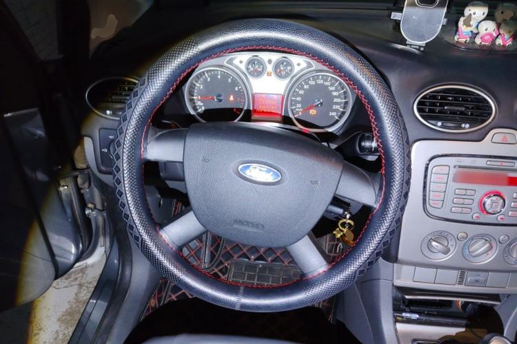 Used Ford Focus 2012 Hatchback Classic 1.8L Manual Base Model Steering Wheel
