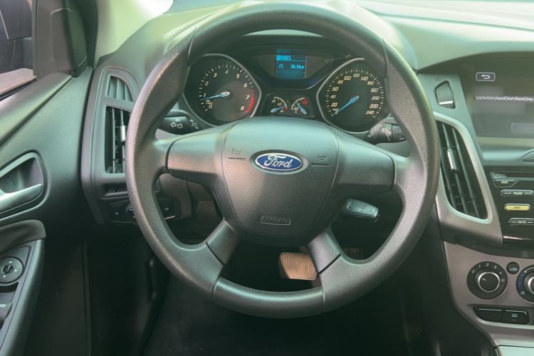 Used Ford Focus 2012 Hatchback 1.6L Automatic Comfort Model Steering Wheel