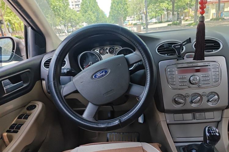 Used Ford Focus 2012 Hatchback Classic 1.8L Manual Fashion Edition Steering Wheel