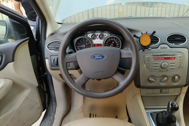 Used Ford Focus 2012 Hatchback Classic 1.8L Manual Base Model Steering Wheel