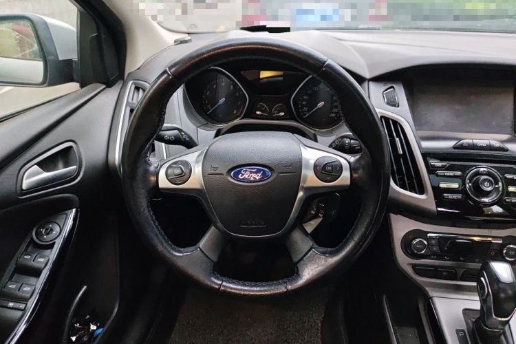 Used Ford Focus 2012 Hatchback 1.6L Automatic Fashion Edition Steering Wheel