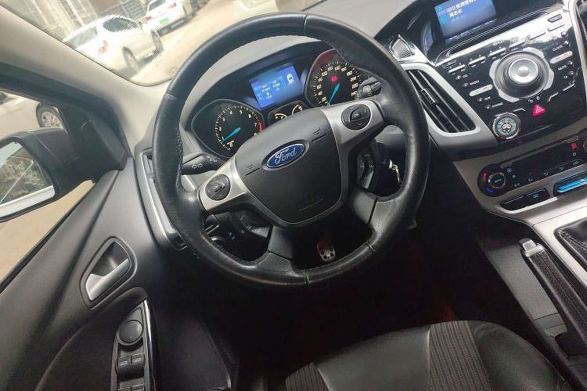 Used Ford Focus 2012 Hatchback 2.0L Manual Luxury Sport Model Steering Wheel