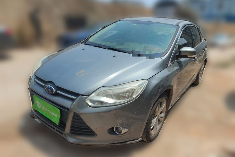 Used Ford Focus 2012 Sedan 1.6L Manual Fashion Edition Guazi used car, China used car export, Used car for sale, Used cars, Cheapest cars for sale