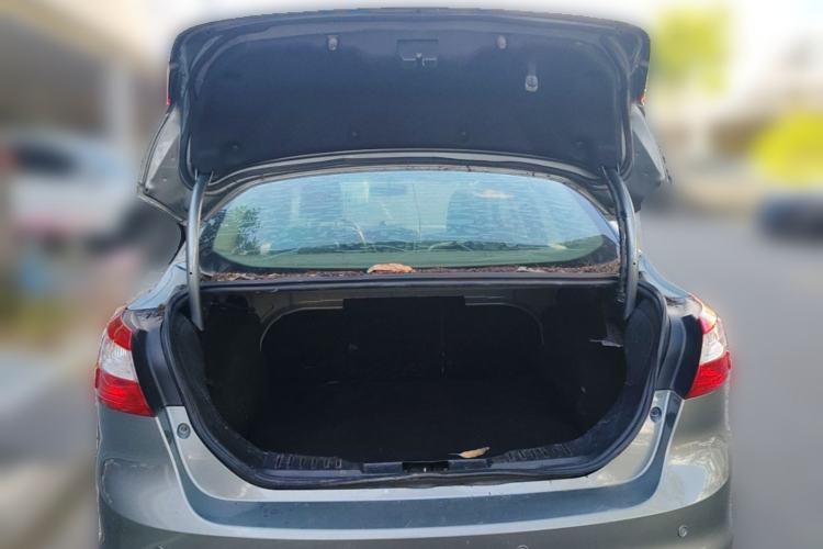 Used Ford Focus 2012 Sedan 1.6L Automatic Comfort Model Trunk