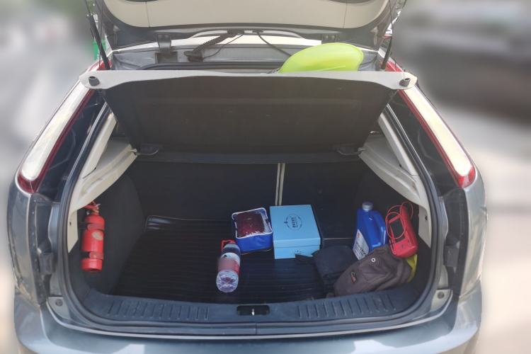 Used Ford Focus 2012 Hatchback Classic 1.8L Automatic Fashion Edition Trunk