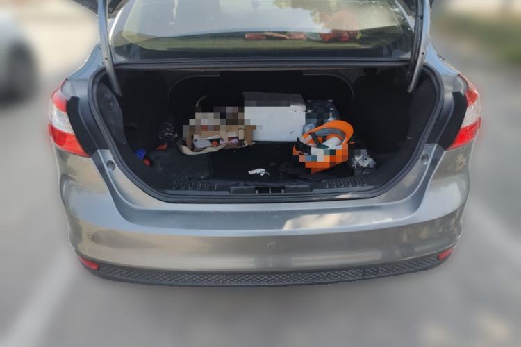 Used Ford Focus 2012 Sedan 1.6L Automatic Fashion Edition Trunk