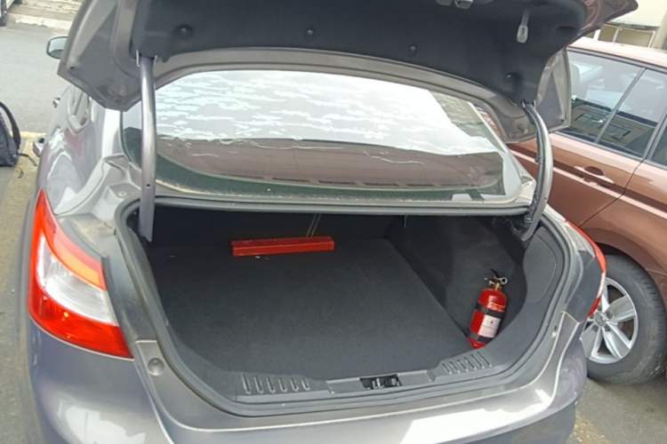 Used Ford Focus 2012 Sedan 1.6L Automatic Comfort Model Trunk