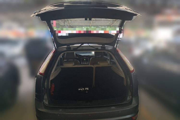 Used Ford Focus 2012 Hatchback Classic 1.8L Manual Fashion Edition Trunk