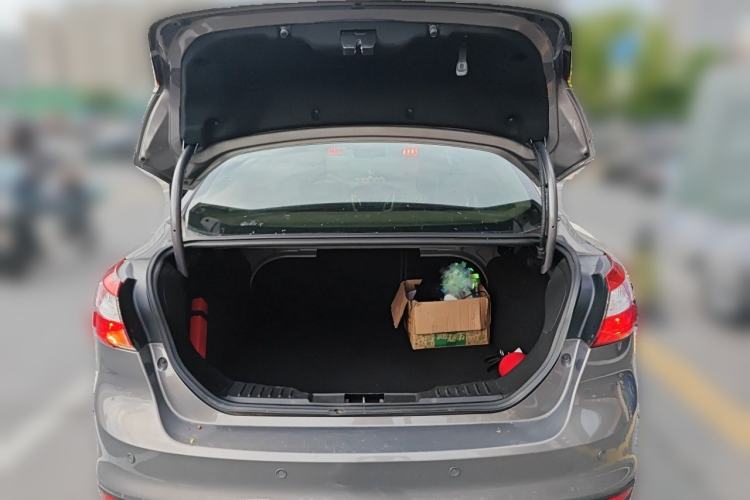 Used Ford Focus 2012 Sedan 1.6L Automatic Comfort Model Trunk