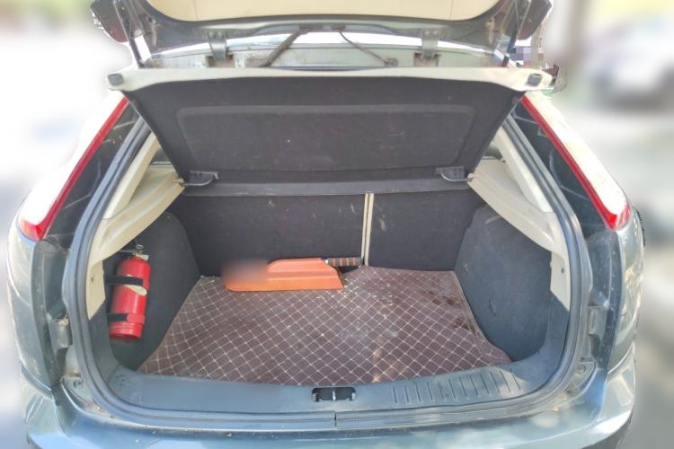 Used Ford Focus 2012 Hatchback Classic 1.8L Automatic Fashion Edition Trunk