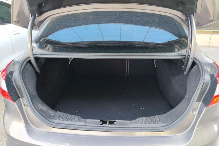 Used Ford Focus 2012 Sedan 1.6L Automatic Comfort Model Trunk