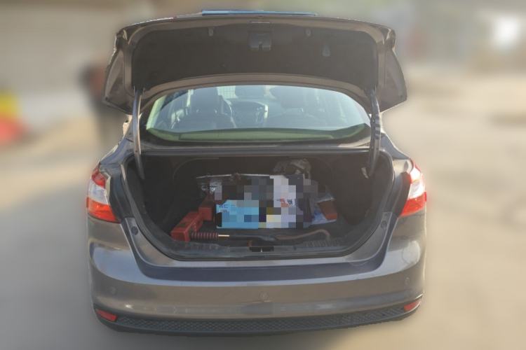 Used Ford Focus 2012 Sedan 1.6L Automatic Comfort Model Trunk