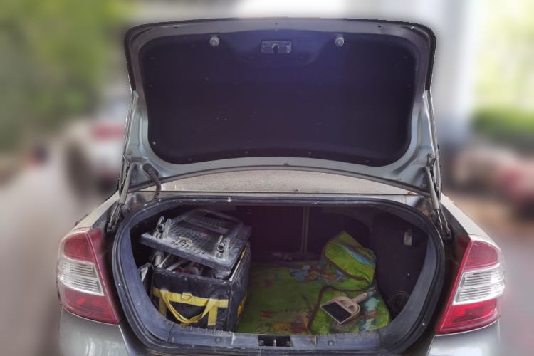 Used Ford Focus 2012 Sedan Classic 1.8L Manual Fashion Edition Trunk