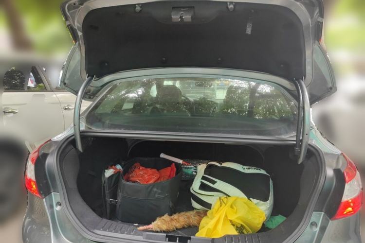 Used Ford Focus 2012 Sedan 1.6L Automatic Fashion Edition Trunk
