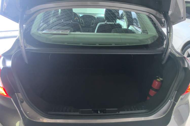Used Ford Focus 2012 Sedan 1.6L Automatic Comfort Model Trunk