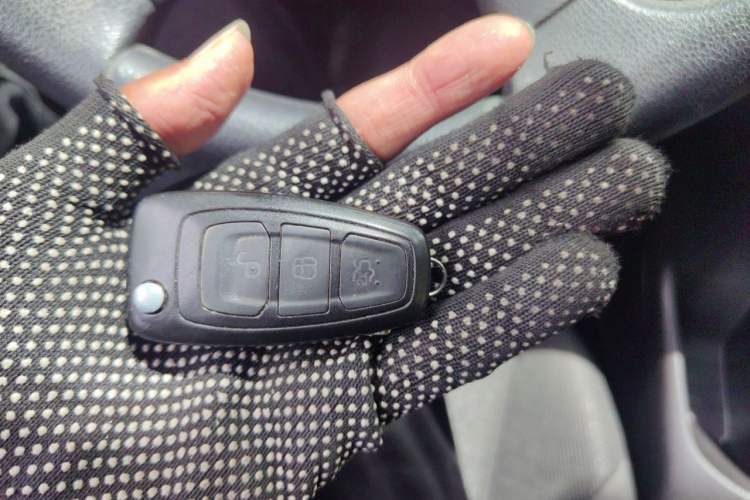 Used Ford Focus 2012 Hatchback 1.6L Manual Comfort Model Vehicle Key