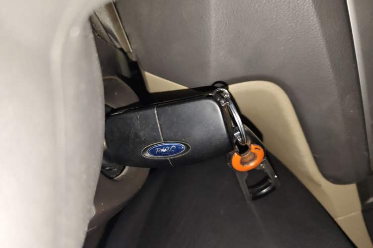 Used Ford Focus 2012 Sedan Classic 1.8L Manual Base Model Vehicle Key