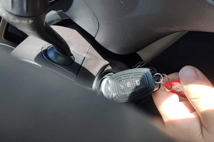 Used Ford Focus 2012 Sedan 1.6L Manual Fashion Edition Vehicle Key