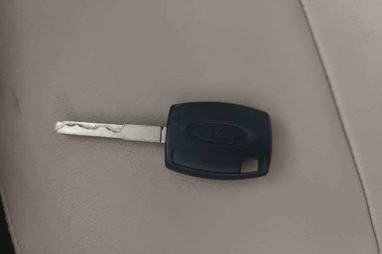 Used Ford Focus 2012 Hatchback Classic 1.8L Manual Fashion Edition Vehicle Key