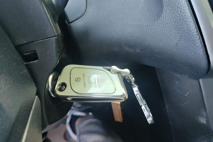 Used Ford Focus 2012 Sedan 1.6L Automatic Fashion Edition Vehicle Key
