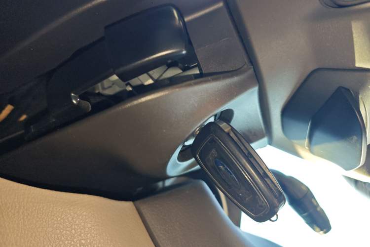 Used Ford Focus 2012 Sedan 1.6L Automatic Fashion Edition Vehicle Key