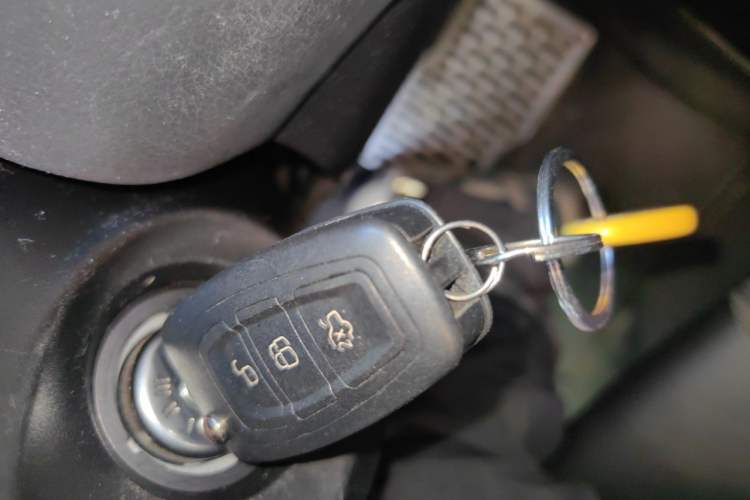 Used Ford Focus 2012 Sedan 1.6L Automatic Fashion Edition Vehicle Key