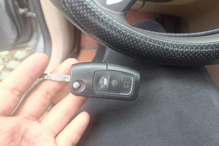Used Ford Focus 2012 Sedan Classic 1.8L Automatic Base Model Vehicle Key