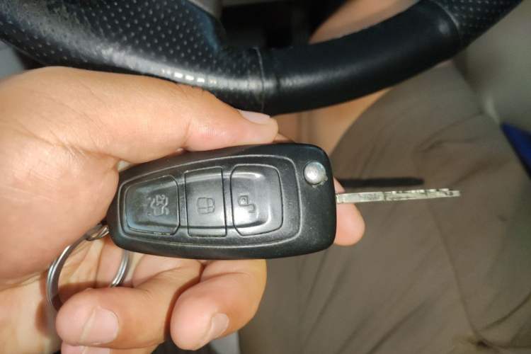 Used Ford Focus 2012 Sedan 1.6L Automatic Fashion Edition Vehicle Key