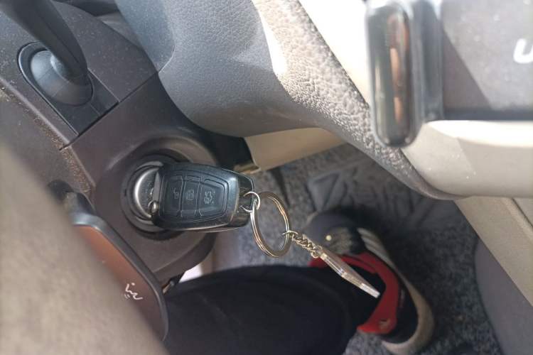 Used Ford Focus 2012 Sedan 1.6L Automatic Fashion Edition Vehicle Key