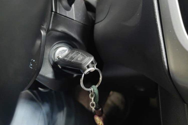 Used Ford Focus 2012 Sedan 1.6L Automatic Fashion Edition Vehicle Key