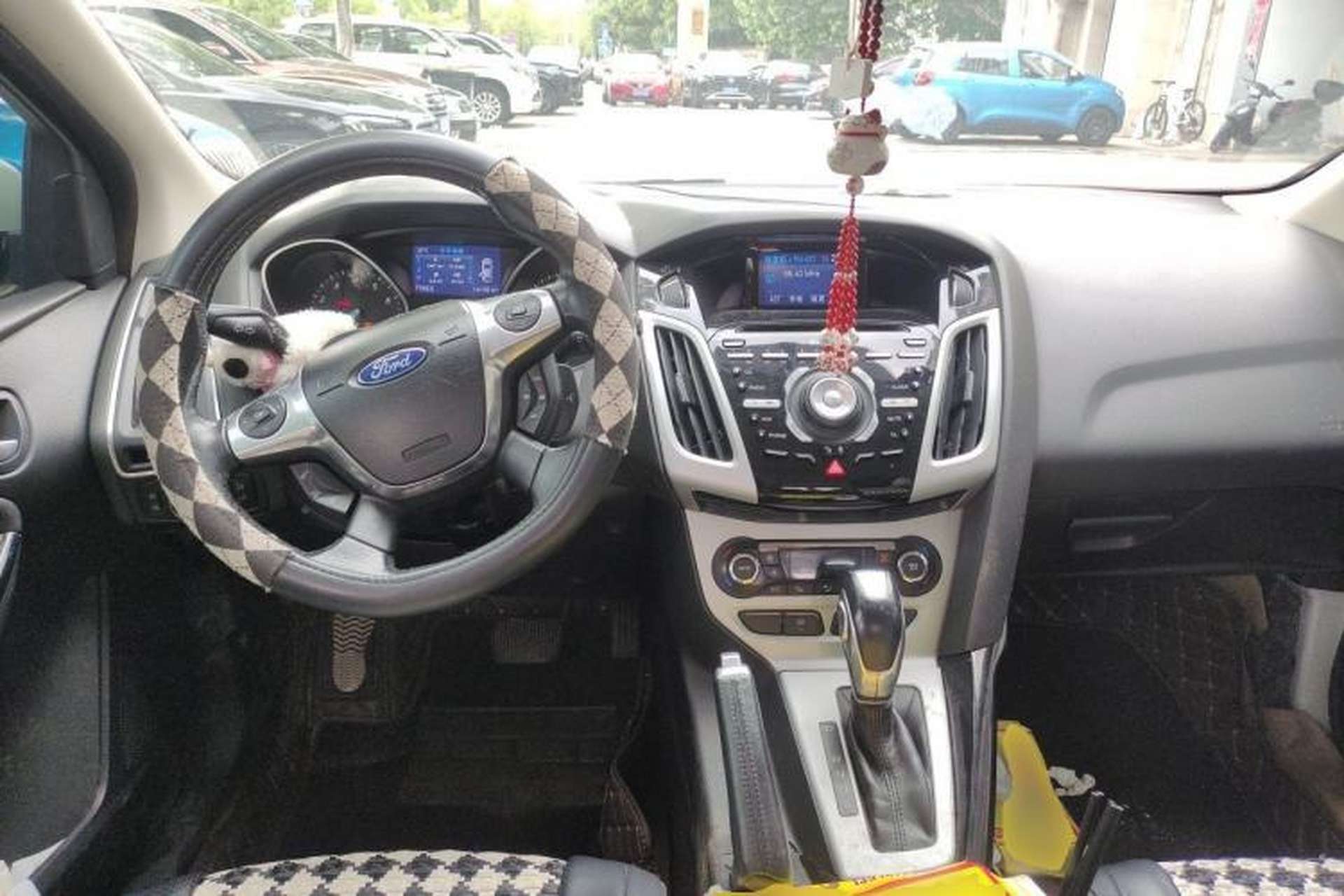 Used Ford Focus 2012 Hatchback 2.0L Automatic Luxury Sport Model Center Console