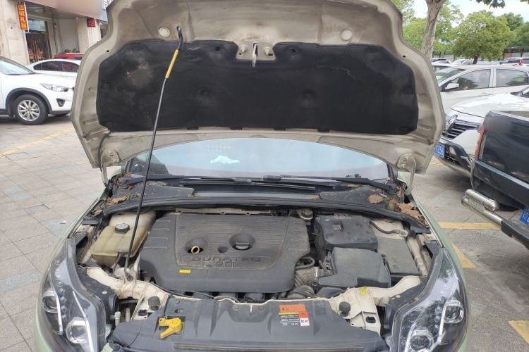 Used Ford Focus 2012 Hatchback 2.0L Automatic Luxury Sport Model Engine Bay