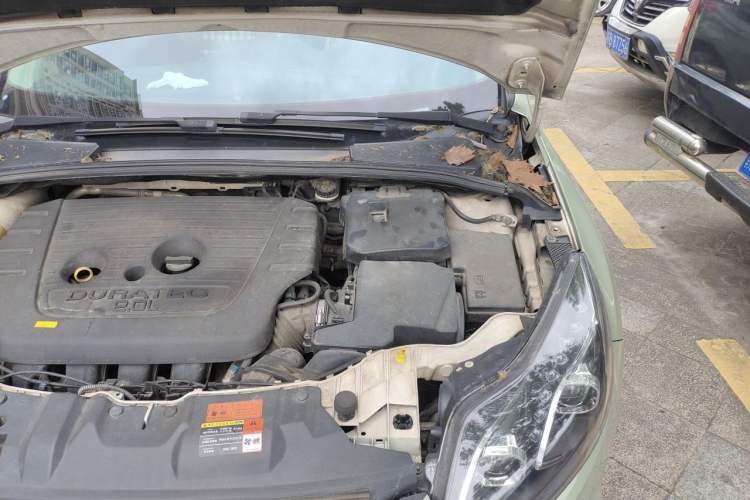 Used Ford Focus 2012 Hatchback 2.0L Automatic Luxury Sport Model Engine Bay Left