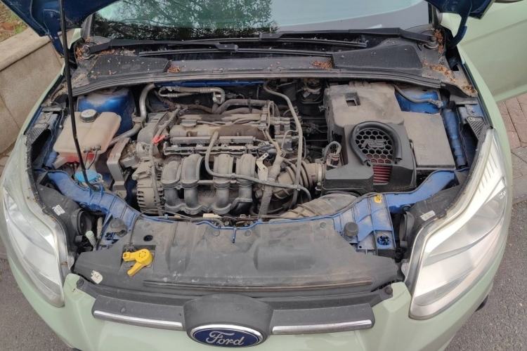 Used Ford Focus 2012 Hatchback 1.6L Manual Comfort Model Engine Bay