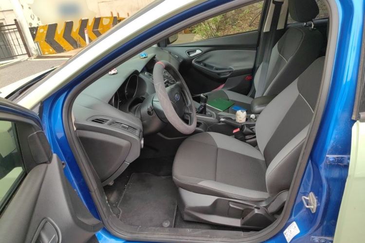 Used Ford Focus 2012 Hatchback 1.6L Manual Comfort Model Left Front Seat