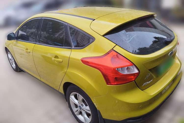 Used Ford Focus 2012 Hatchback 1.6L Automatic Fashion Edition Rear Left 45 Deg