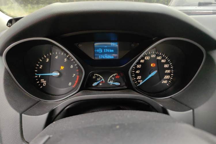 Used Ford Focus 2012 Sedan 1.6L Manual Fashion Edition Instrument Cluster