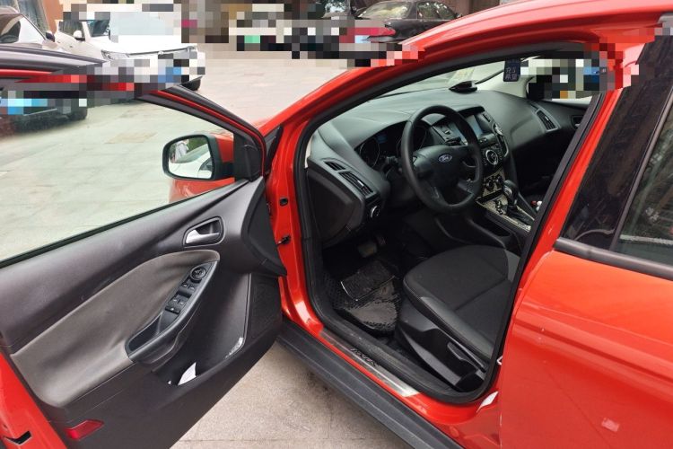 Used Ford Focus 2012 Hatchback 1.6L Automatic Comfort Model Driver Seat