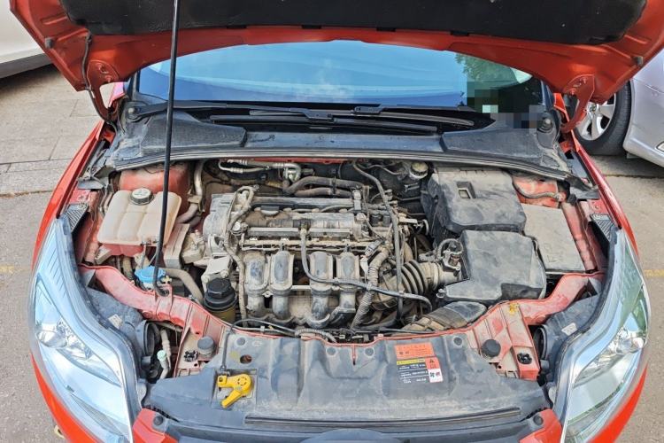 Used Ford Focus 2012 Hatchback 1.6L Automatic Fashion Edition Engine Bay